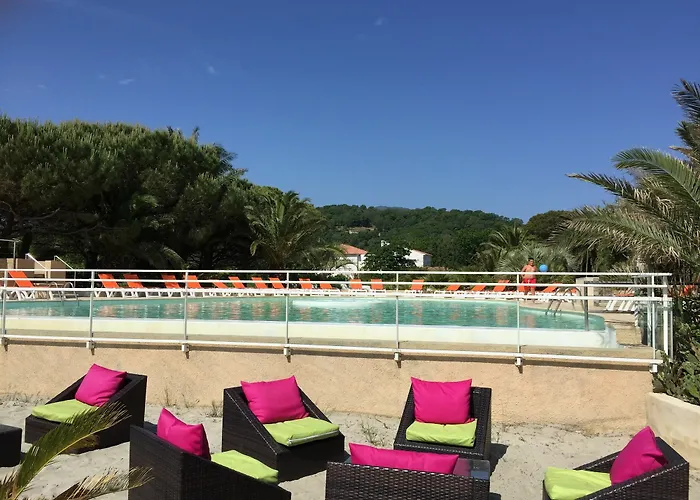 La Vallicella Hotel *